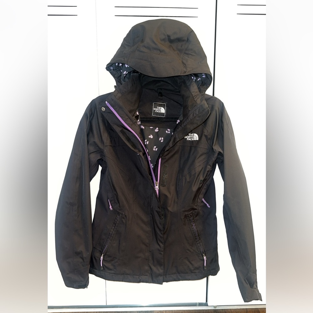 Rain Coat, Multiple Pockets. Flowered Pattern Lin… - image 1